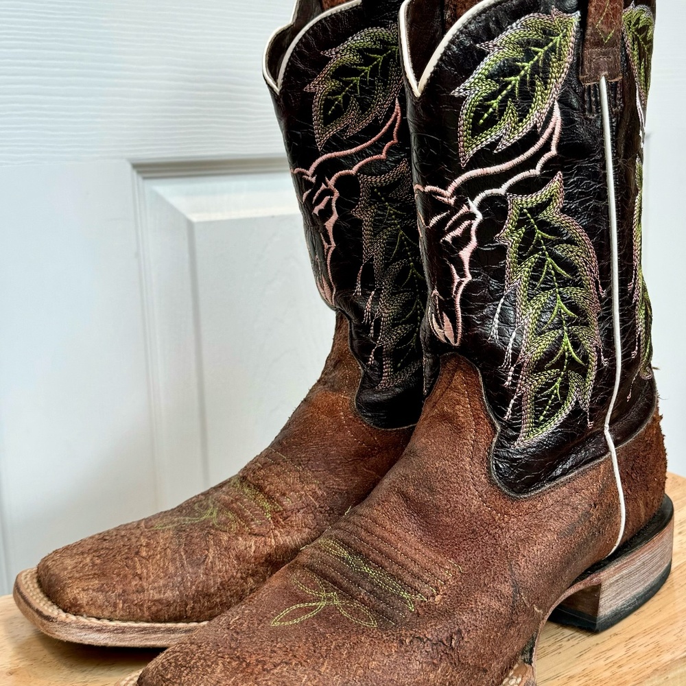 Mens Outlaw Western Ariat Square Toe Boots